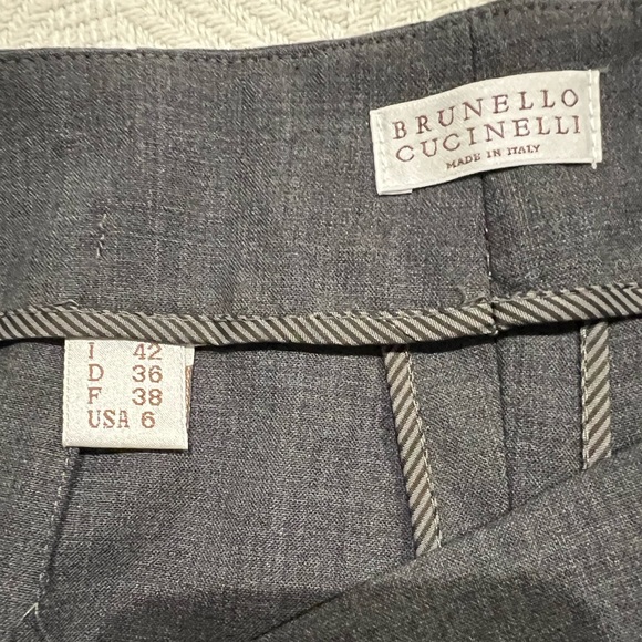 BRUNELLO CUCINELLI size 6, dark grey slacks. Excellent condition. - Picture 6 of 7